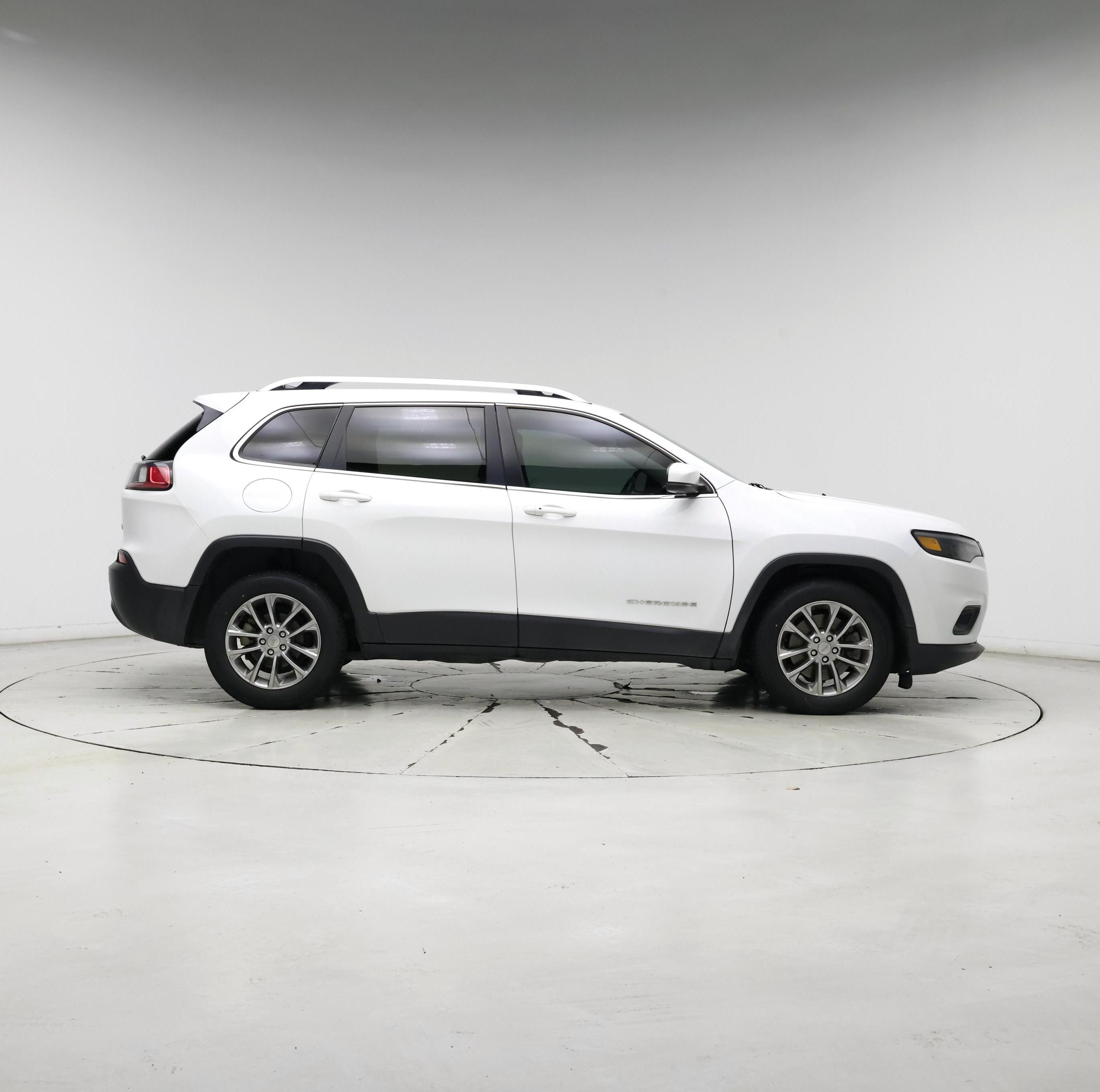Thumbnail: 2019 Jeep Cherokee - 7