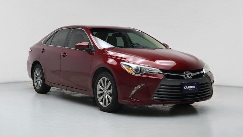 2015 Toyota Camry XLE Hero Image