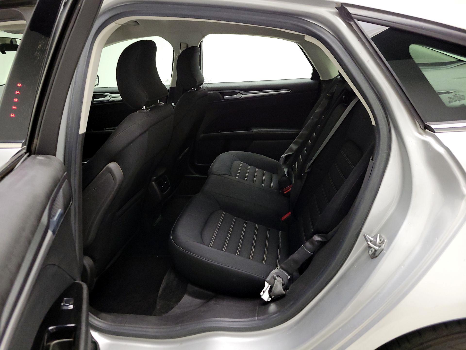 Thumbnail: 2015 Ford Fusion - 19