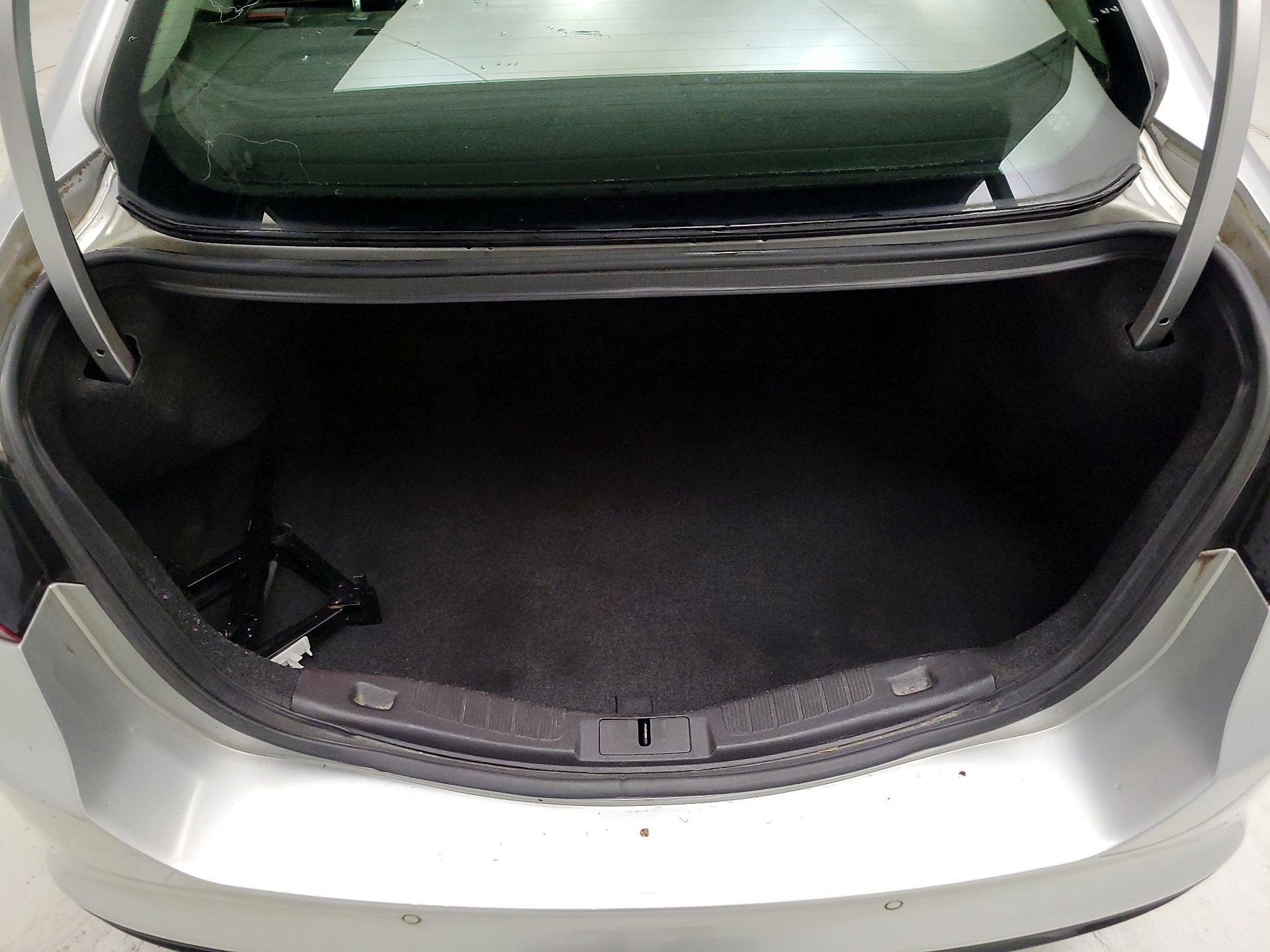 Thumbnail: 2015 Ford Fusion - 20