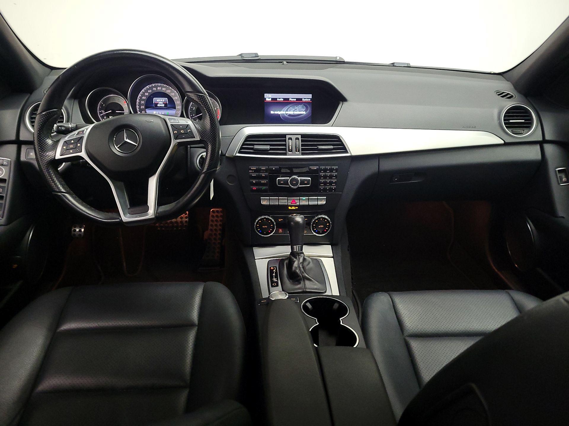 Thumbnail: 2014 Mercedes-Benz C-Class - 9