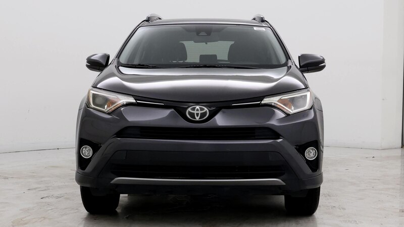 2017 Toyota RAV4 XLE 5