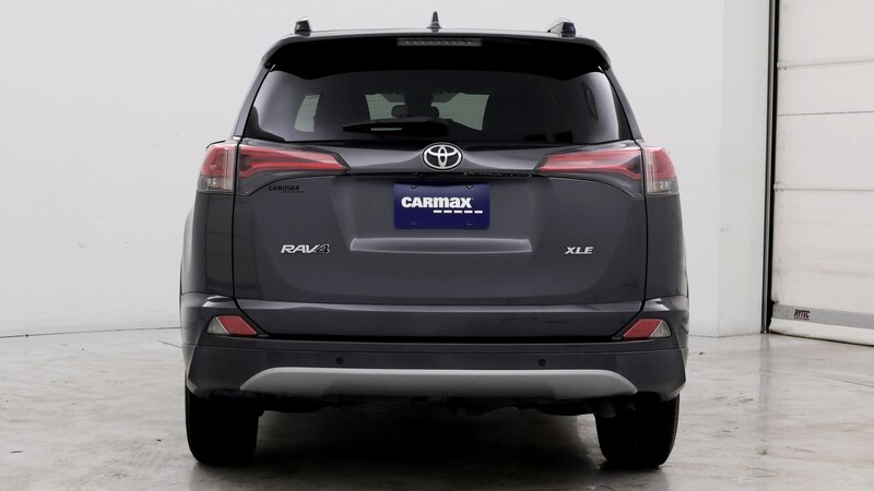 2017 Toyota RAV4 XLE 6