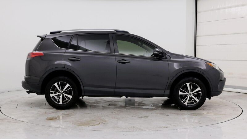 2017 Toyota RAV4 XLE 7