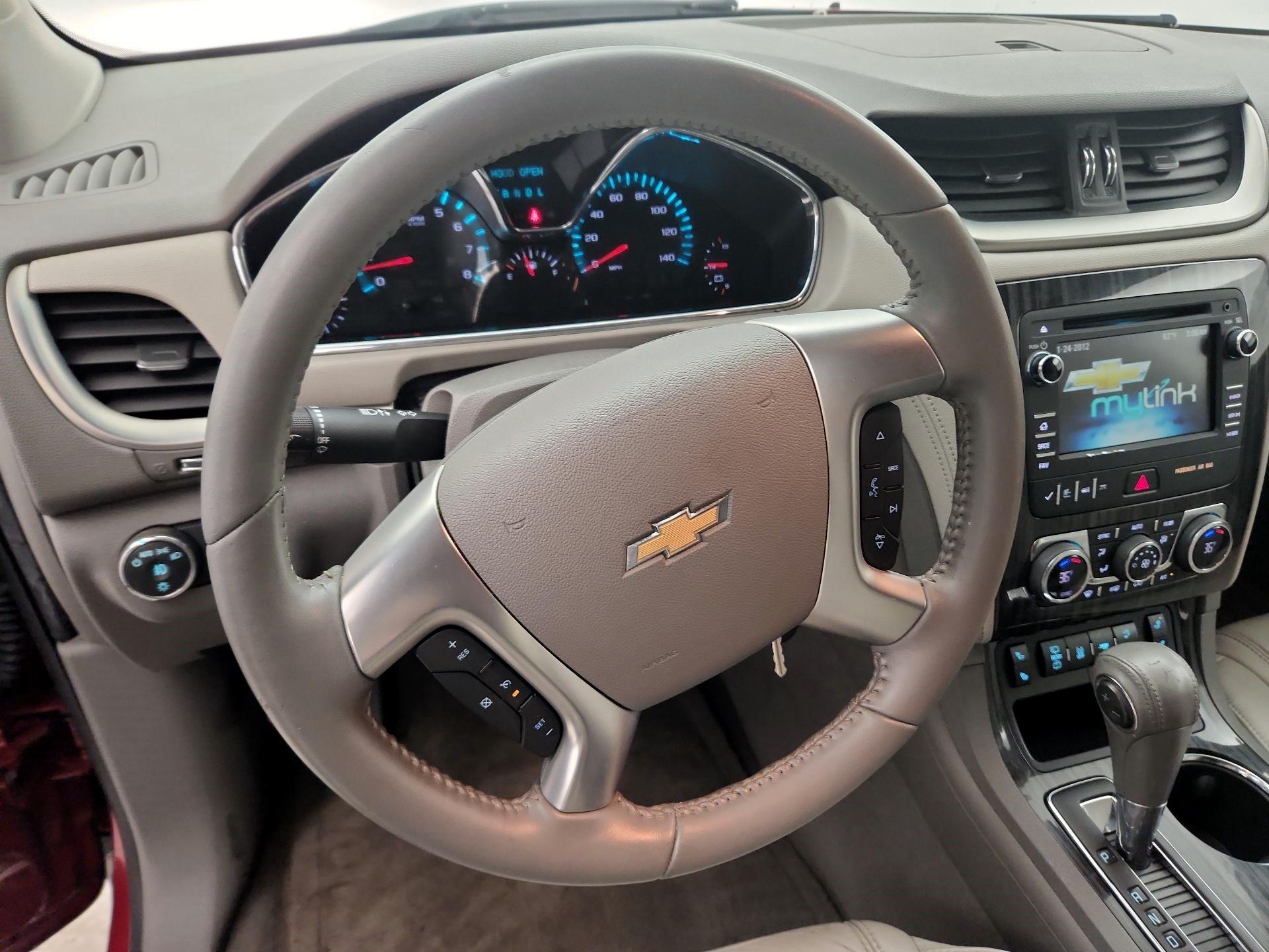 Thumbnail: 2014 Chevrolet Traverse - 10