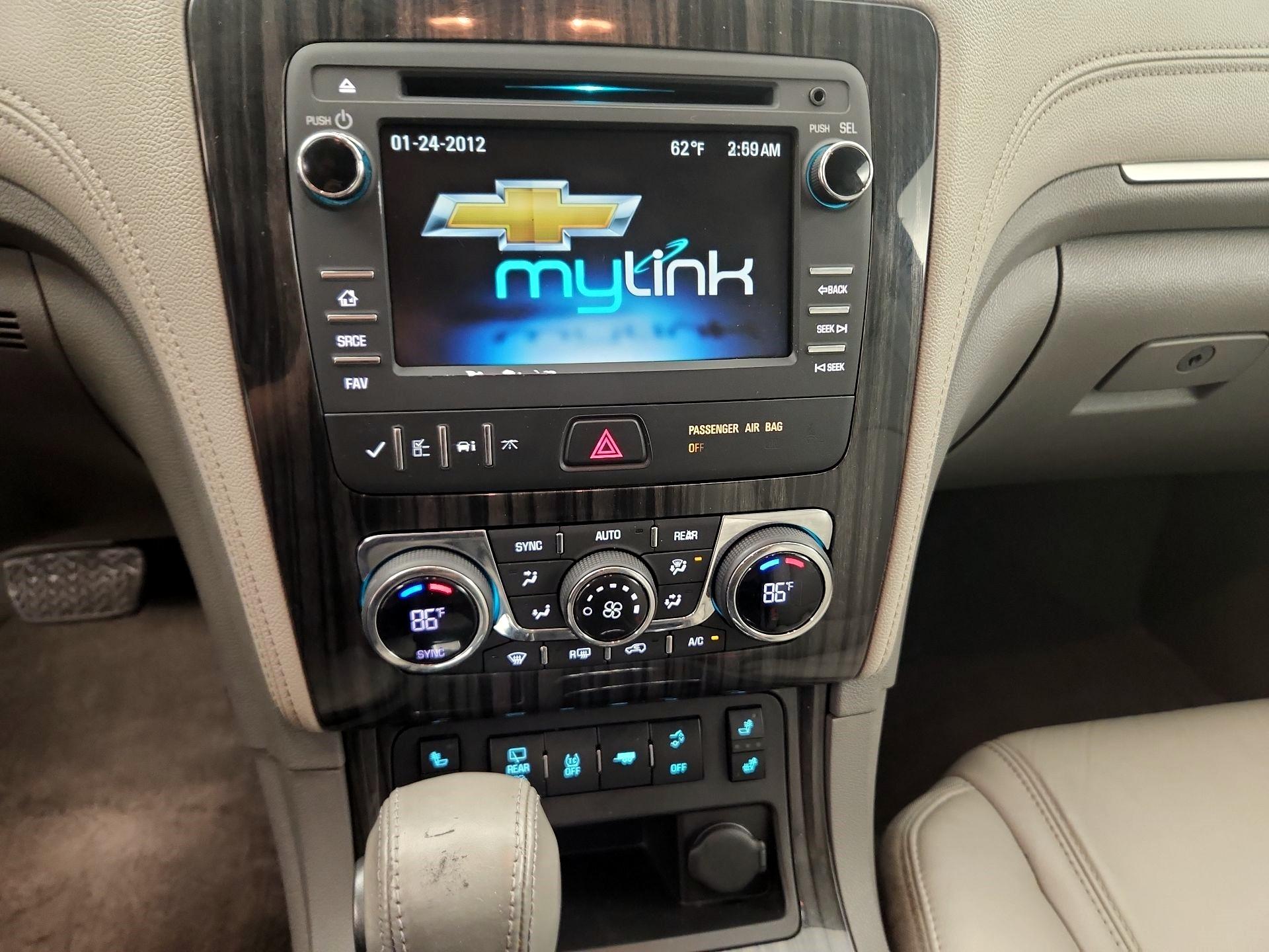 Thumbnail: 2014 Chevrolet Traverse - 14