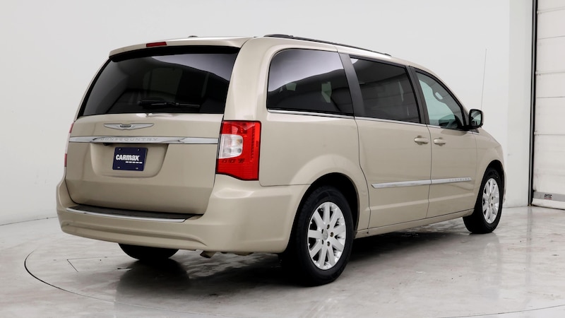 2015 Chrysler Town & Country Touring 8