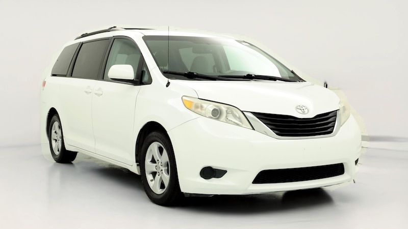 2013 Toyota Sienna LE Hero Image