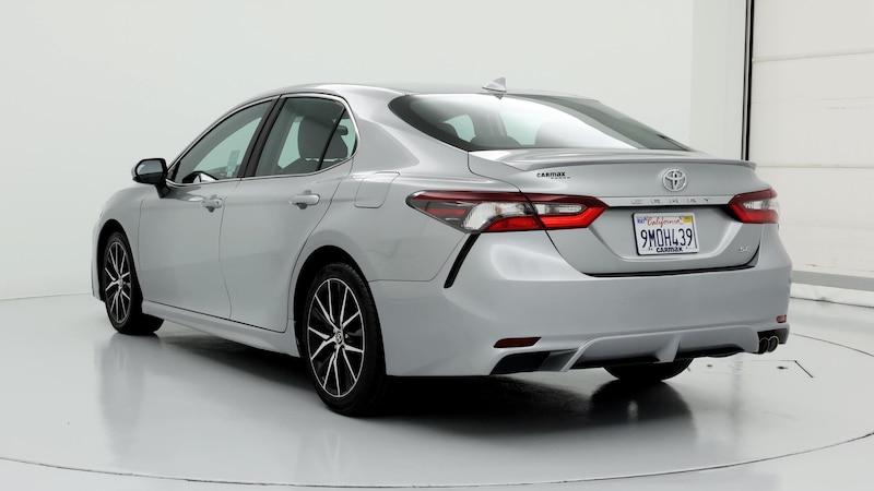 2021 Toyota Camry SE 2