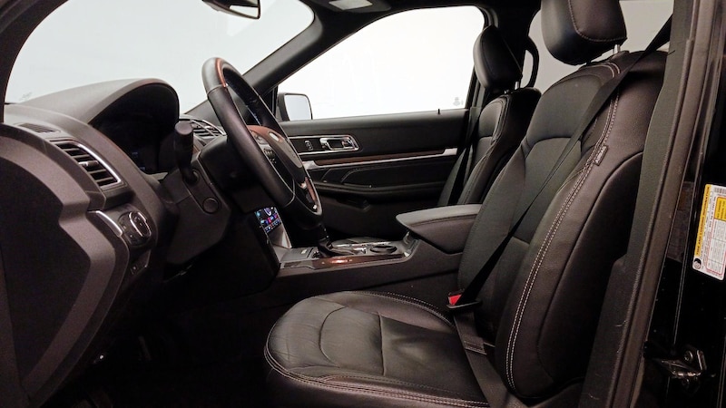 2019 Ford Explorer Limited 11