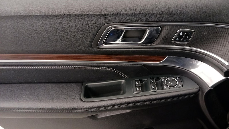 2019 Ford Explorer Limited 12