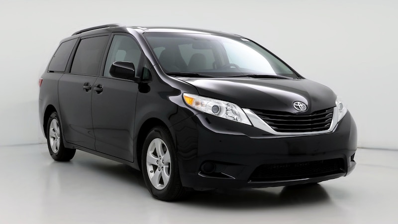 2016 Toyota Sienna LE Hero Image