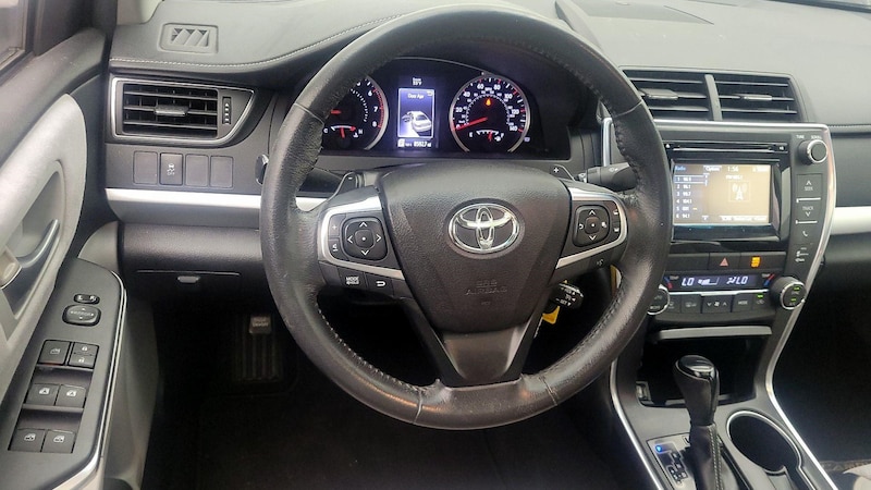 2015 Toyota Camry XSE 10
