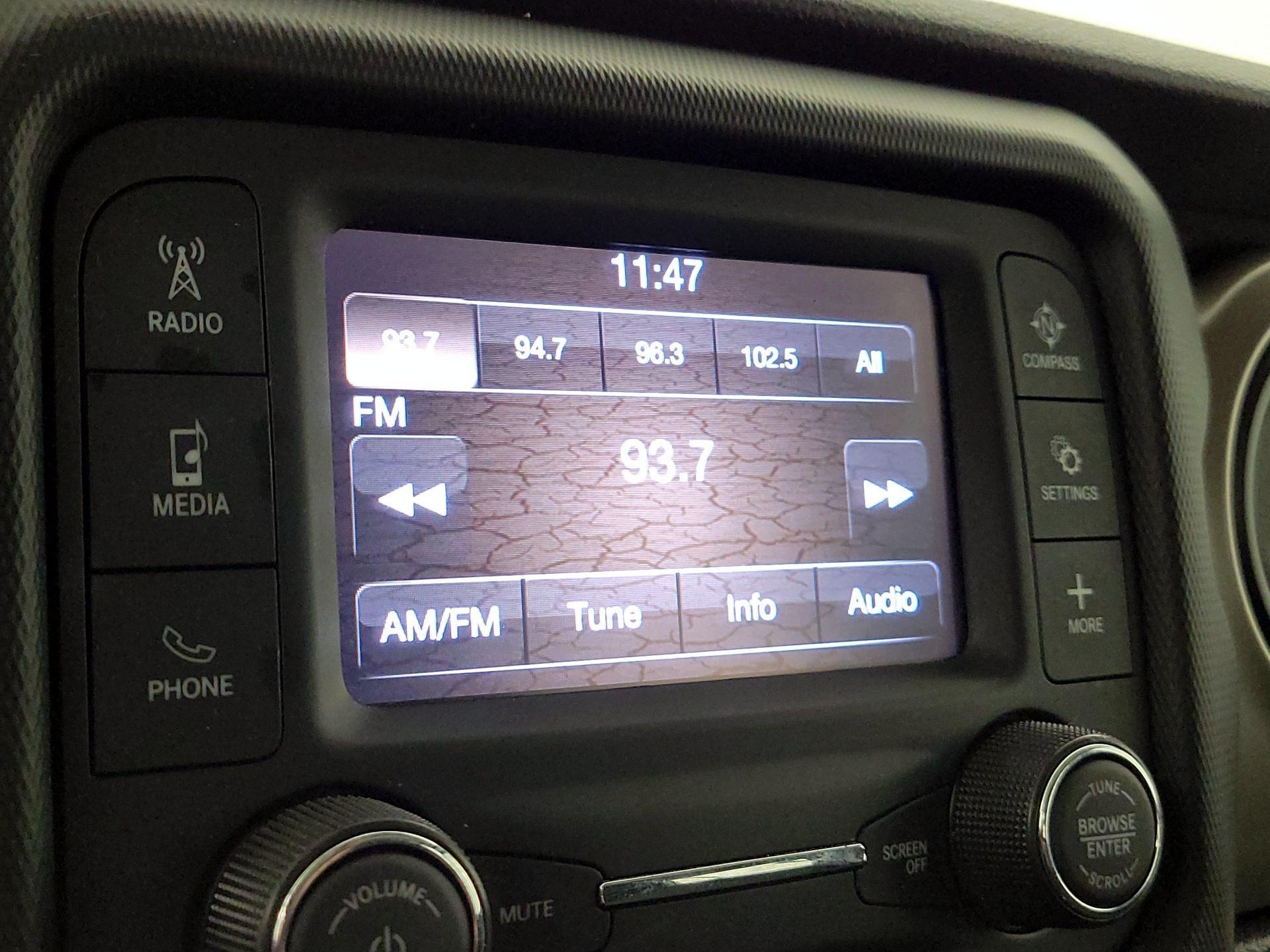 Thumbnail: 2020 Jeep Wrangler - 15