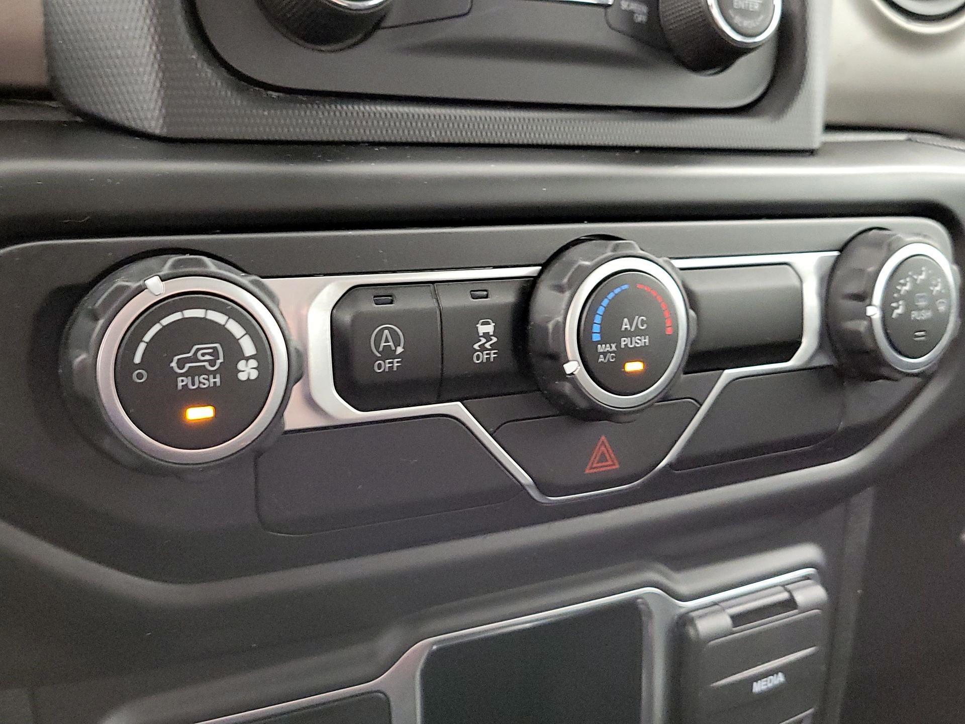 Thumbnail: 2020 Jeep Wrangler - 16