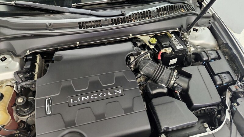2014 Lincoln MKZ  22