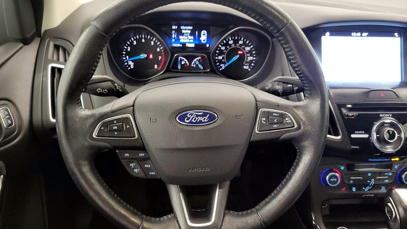 2017 Ford Focus Titanium 10