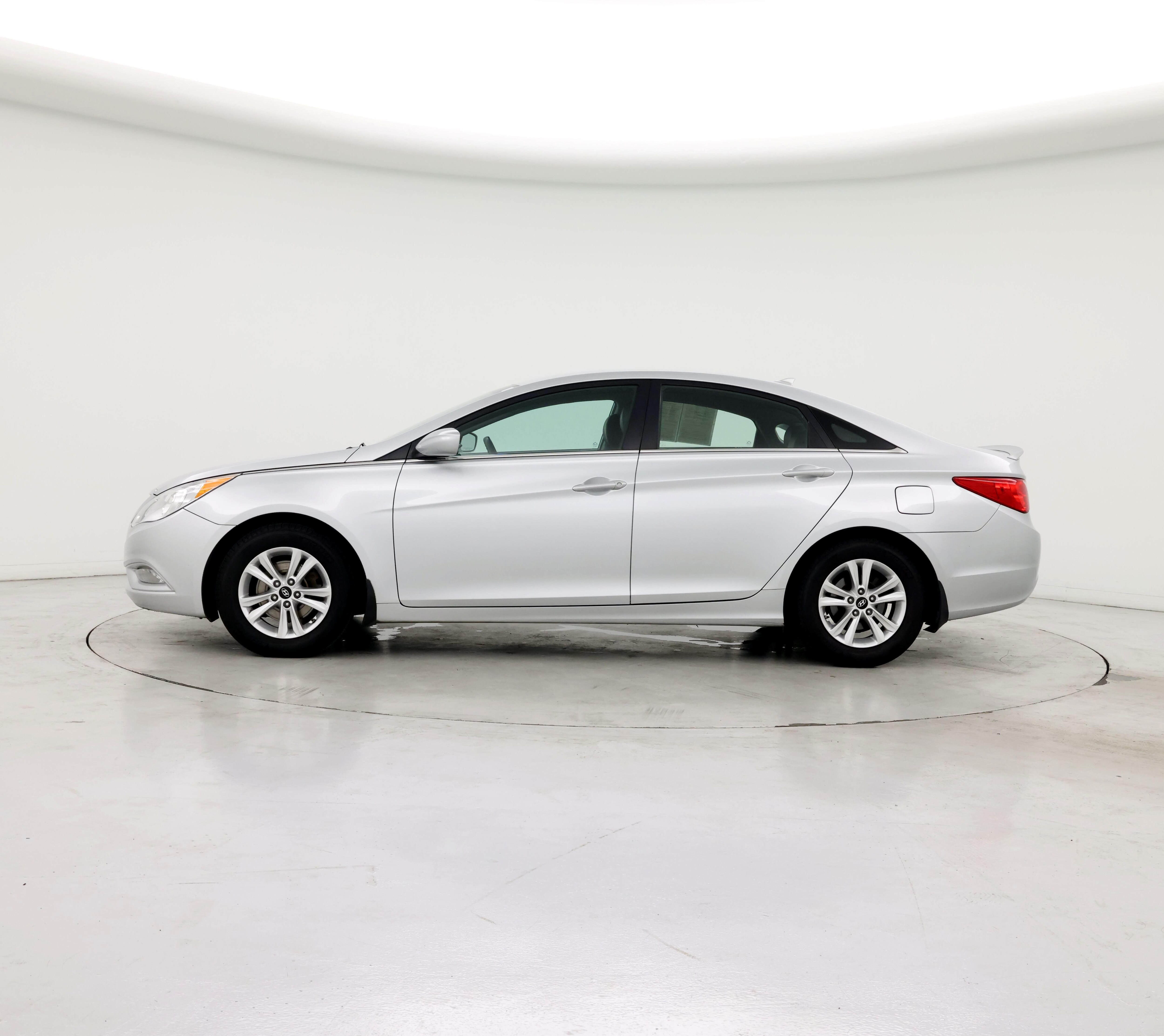 Thumbnail: 2013 Hyundai Sonata - 3