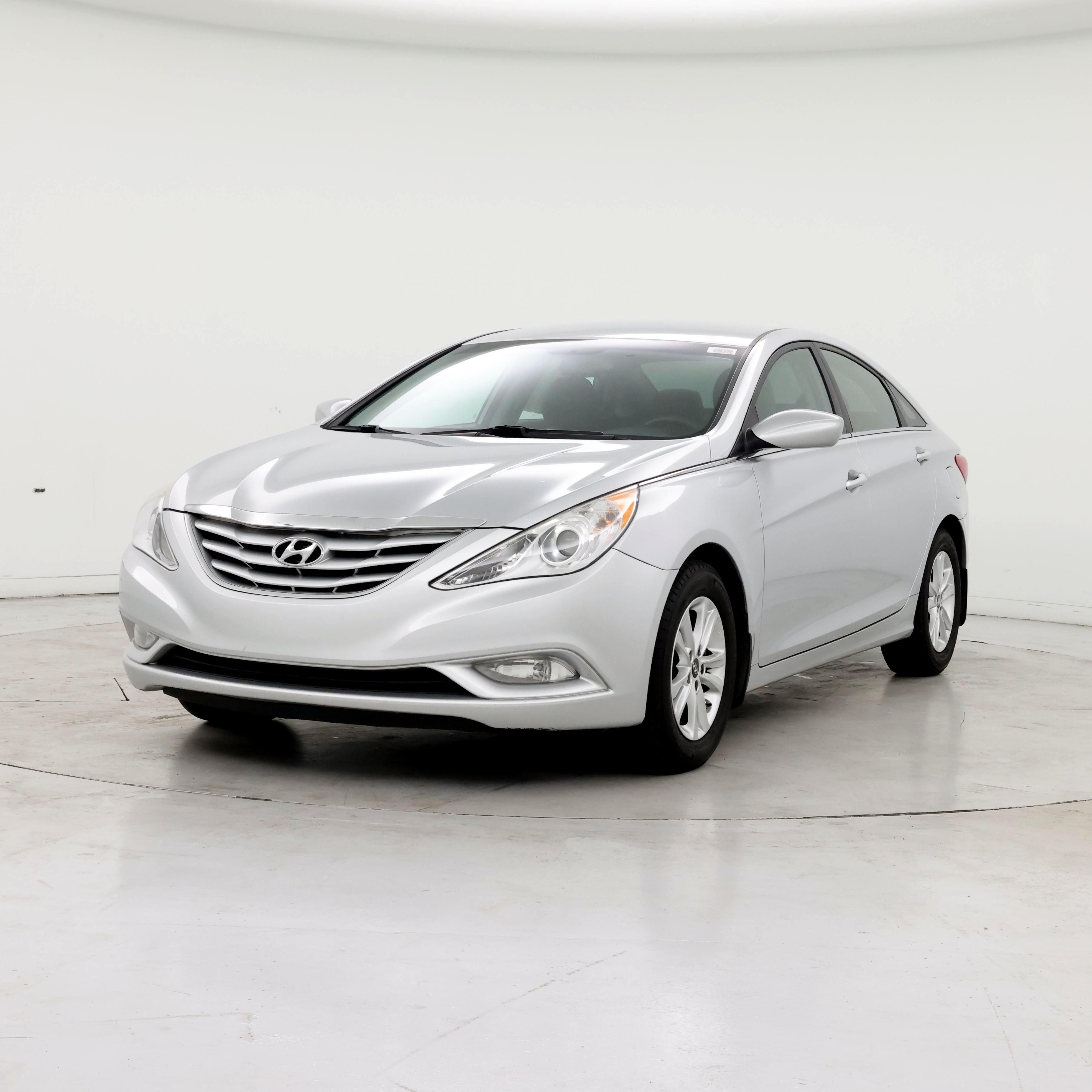 Thumbnail: 2013 Hyundai Sonata - 4
