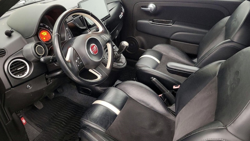 2014 Fiat 500  11