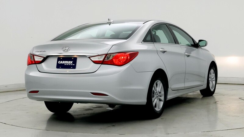 2012 Hyundai Sonata GLS 8