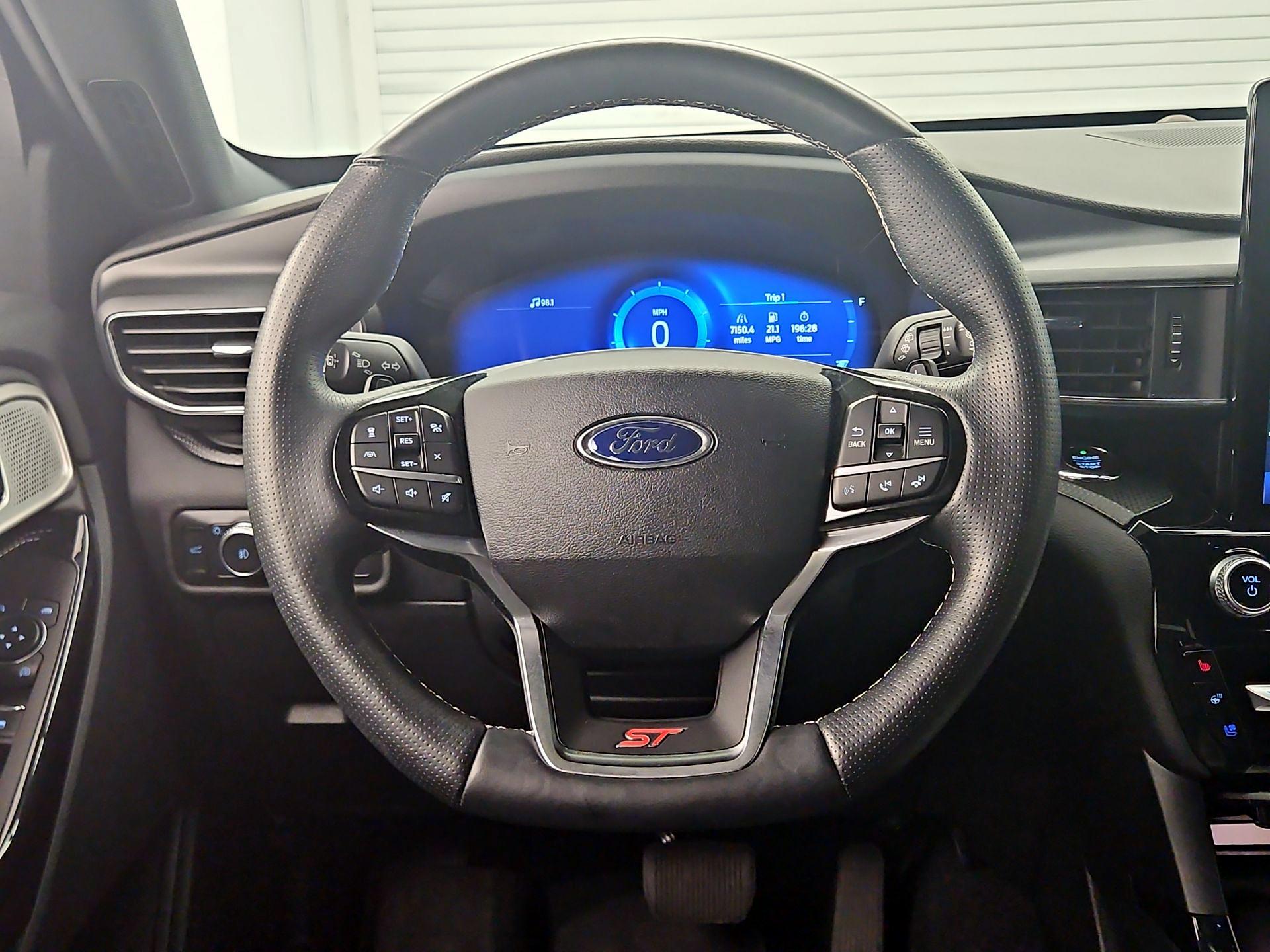 Thumbnail: 2021 Ford Explorer - 10