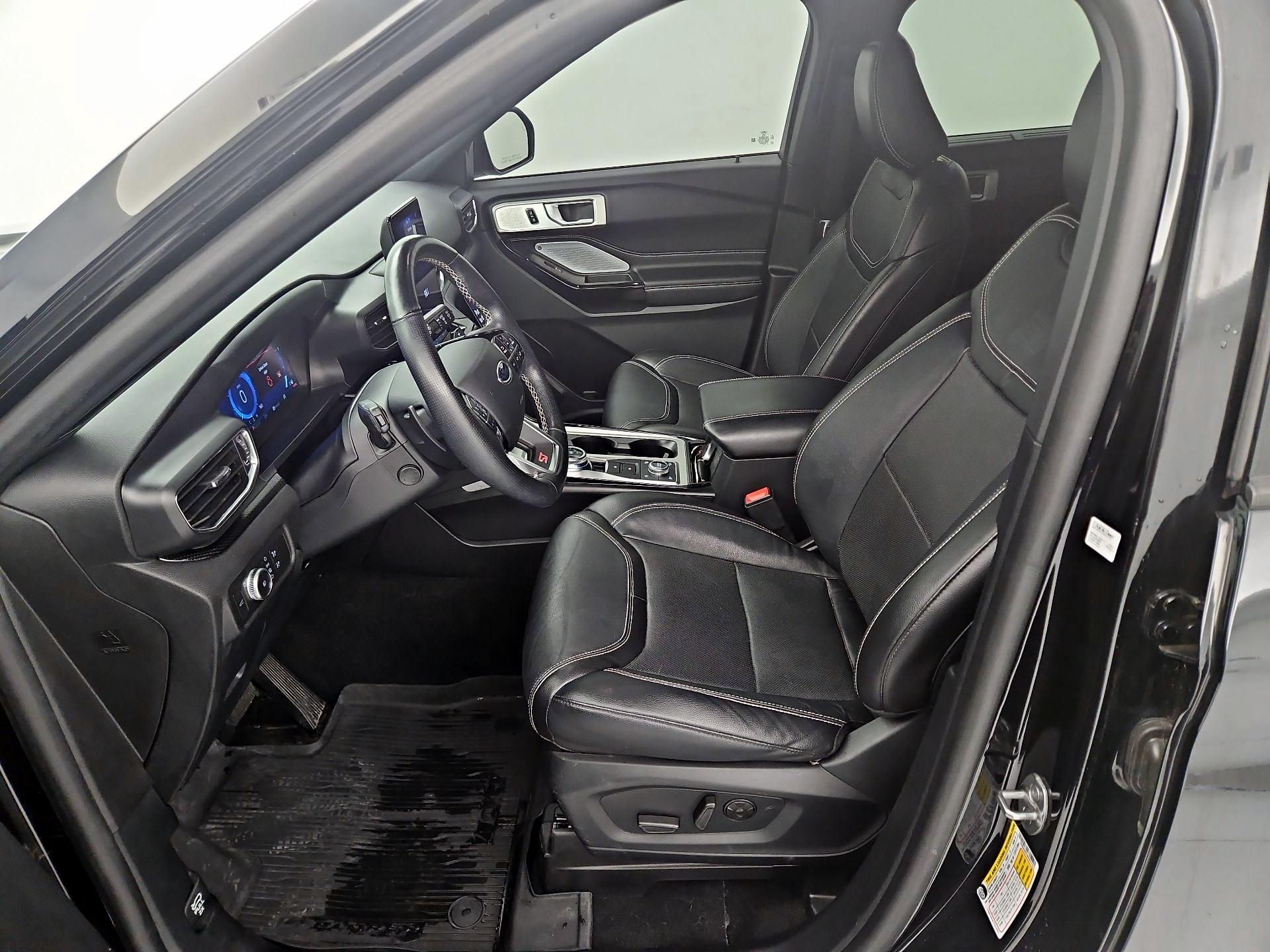 Thumbnail: 2021 Ford Explorer - 11