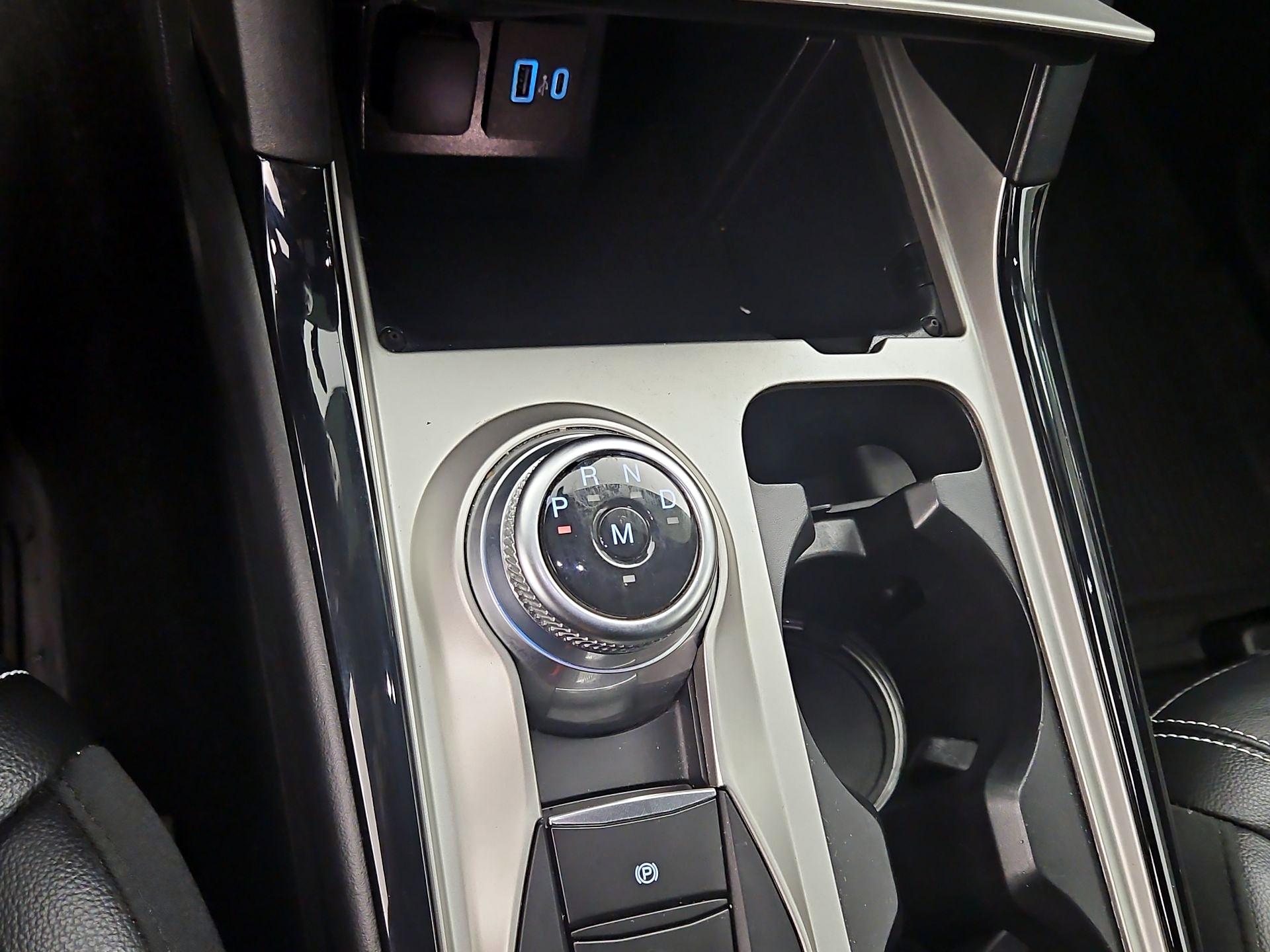 Thumbnail: 2021 Ford Explorer - 18