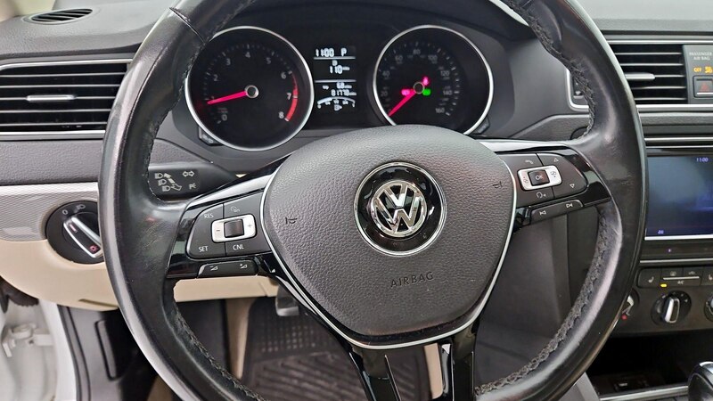 2016 Volkswagen Jetta SE 10