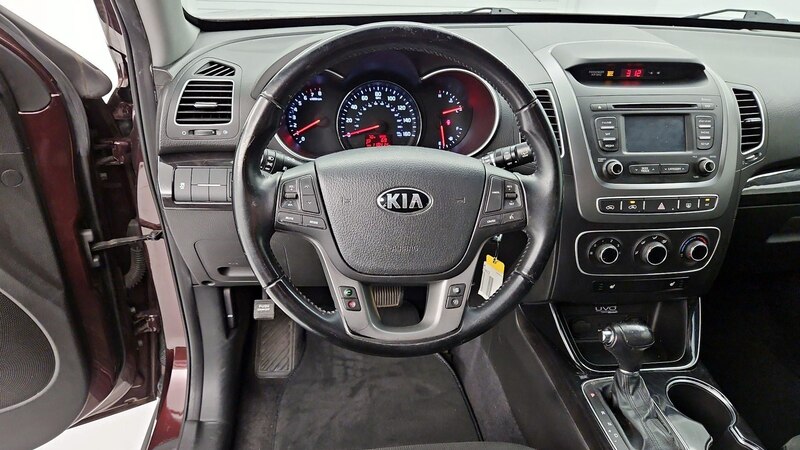 2015 Kia Sorento LX 10