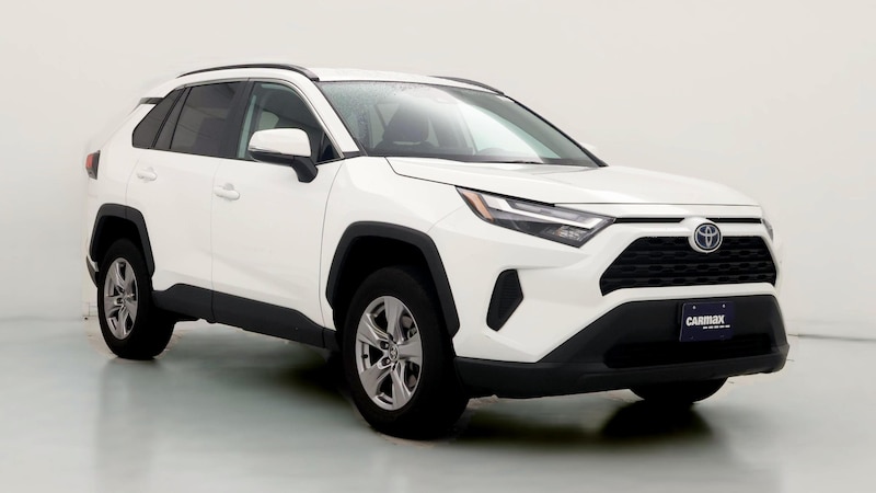 2022 Toyota RAV4 XLE Hero Image