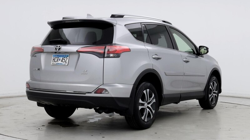 2018 Toyota RAV4 LE 8