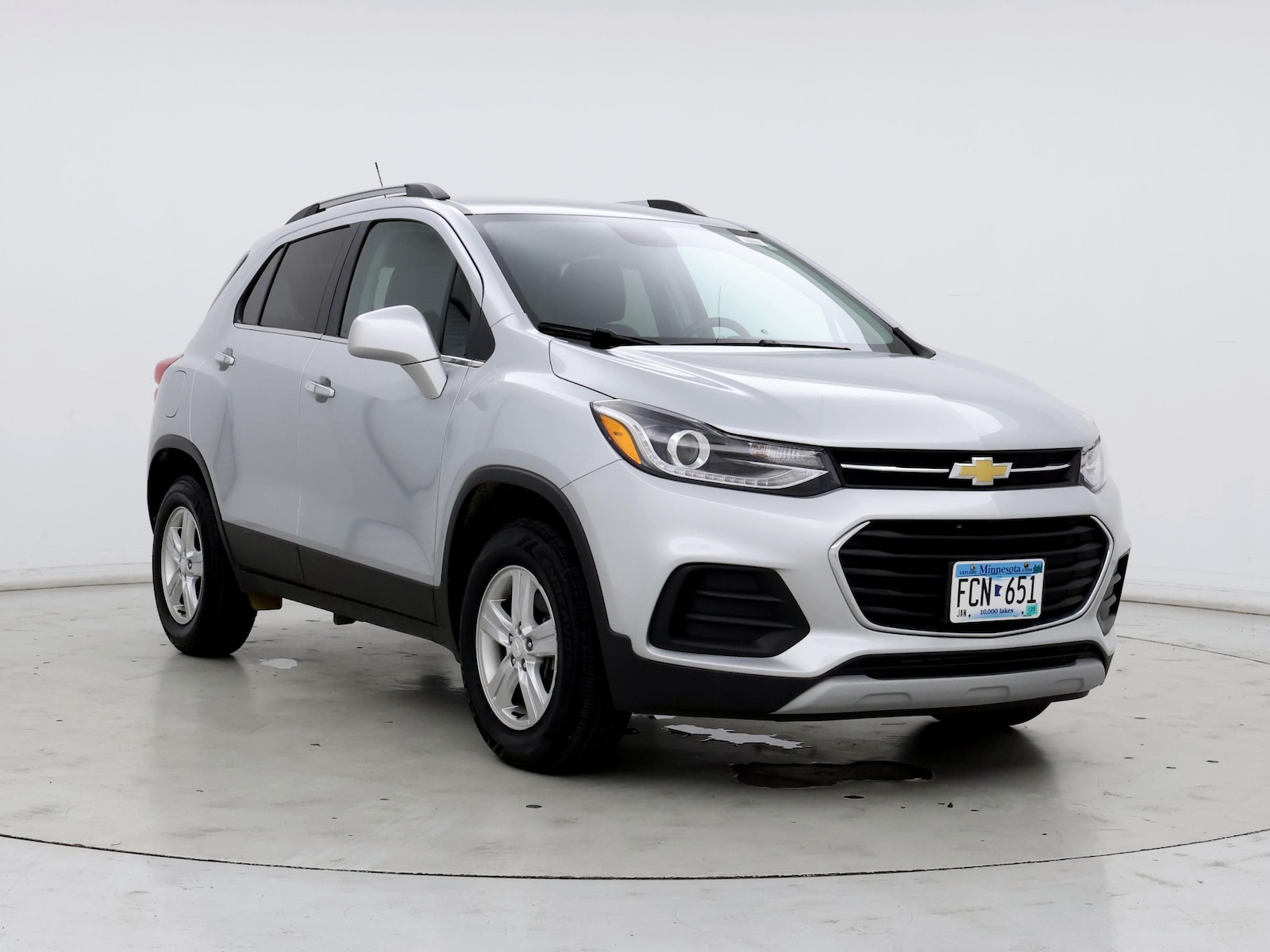 Used 2020 Chevrolet Trax LT with VIN 3GNCJPSB1LL329158 for sale in Brooklyn Park, Minnesota