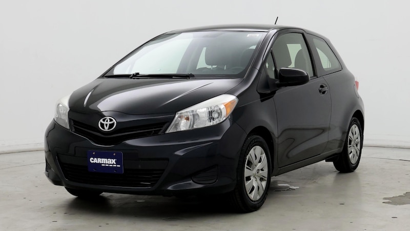 2013 Toyota Yaris L 4