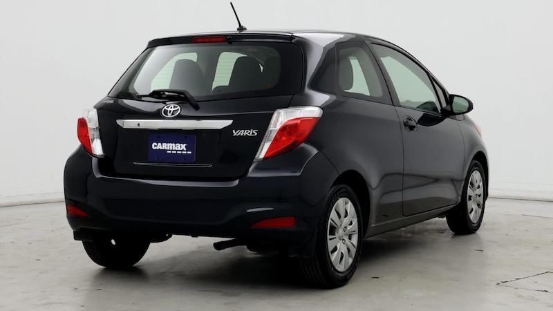 2013 Toyota Yaris L 8