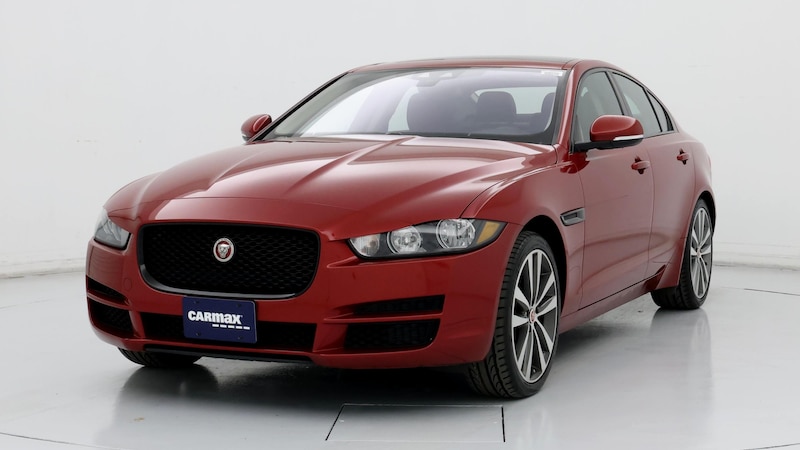 2017 Jaguar XE Prestige 4