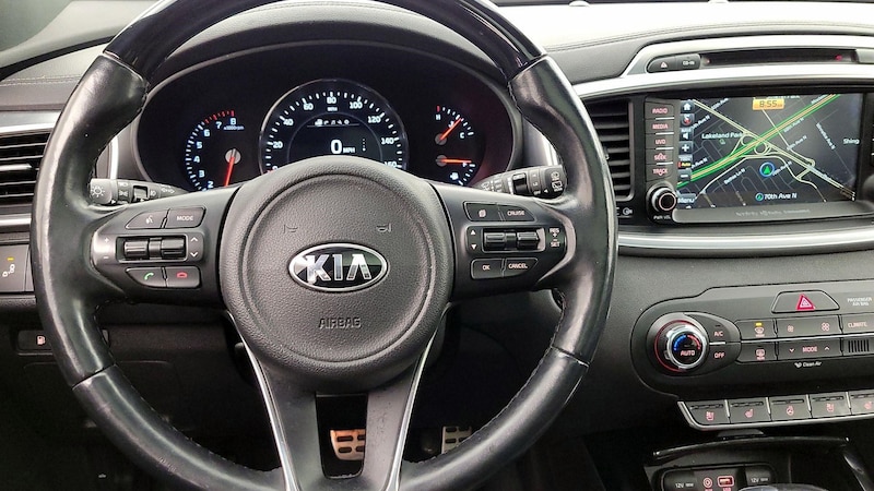 2016 Kia Sorento L 10