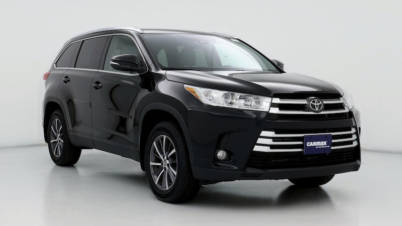 2019 Toyota Highlander XLE Hero Image