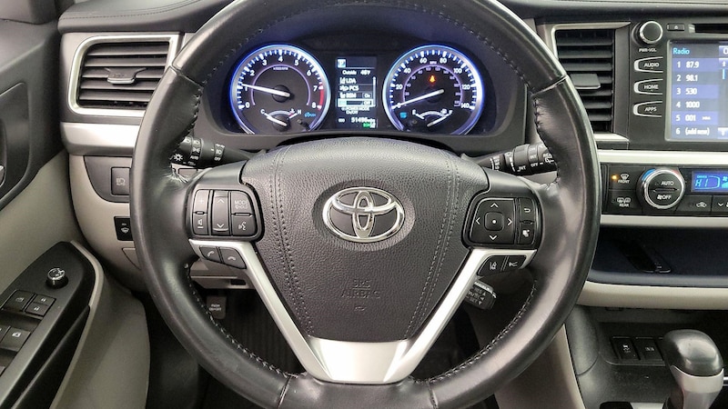 2019 Toyota Highlander XLE 10