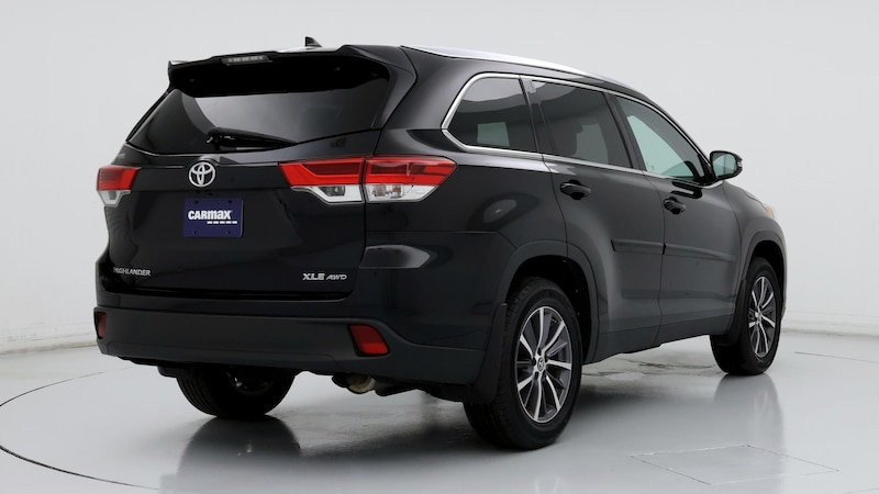 2019 Toyota Highlander XLE 8