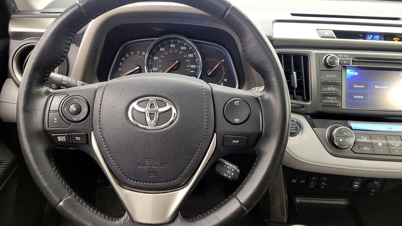 2013 Toyota RAV4 Limited 10