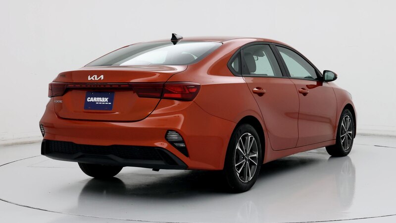 2022 Kia Forte LXS 8