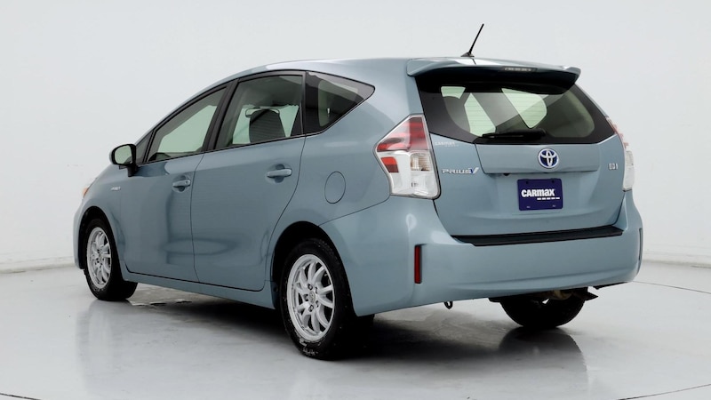 2016 Toyota Prius v Two 2