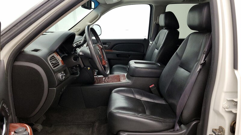 2014 Chevrolet Suburban 1500 LTZ 9