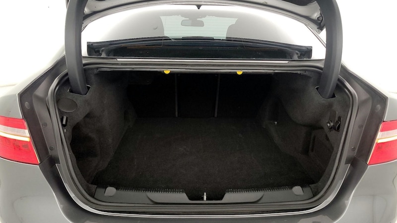 2018 Jaguar XE S 21