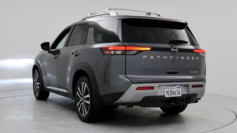 2022 Nissan Pathfinder Platinum 2