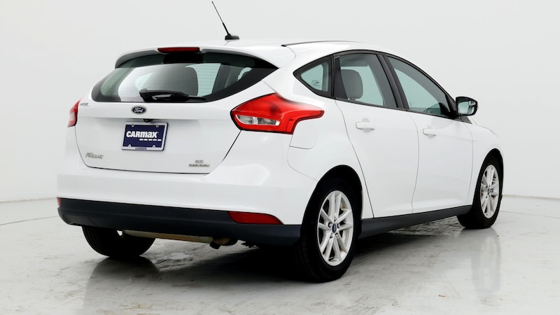 2015 Ford Focus SE 8