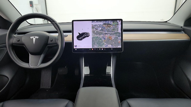 2018 Tesla Model 3 Long Range 9