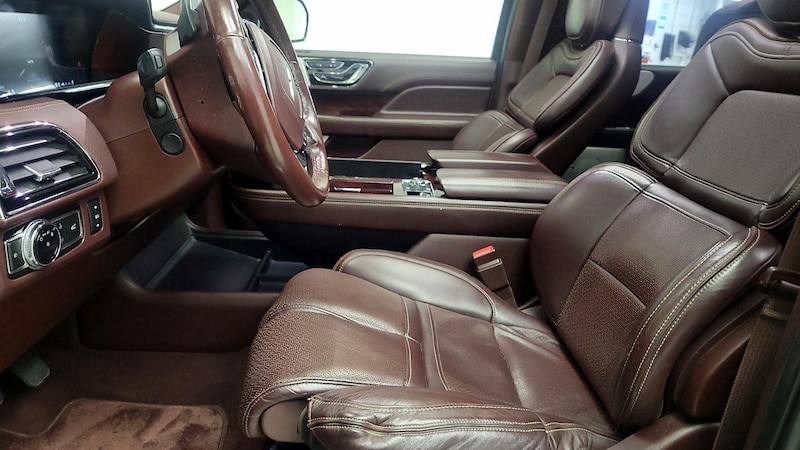 2018 Lincoln Navigator Black Label 11
