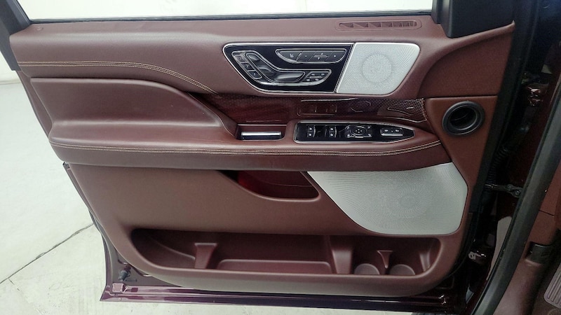 2018 Lincoln Navigator Black Label 12